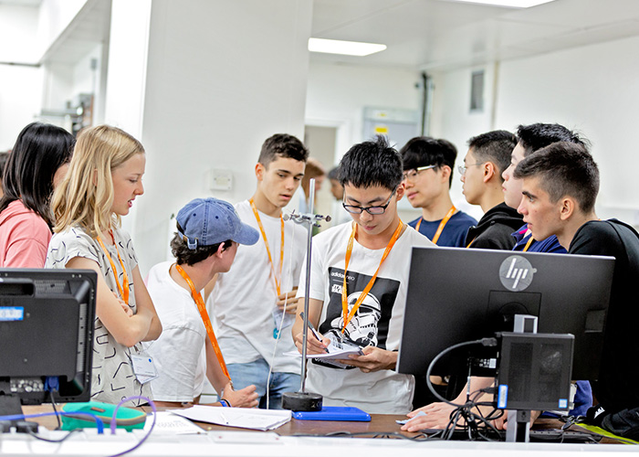 Imperial College London STEM Summer School