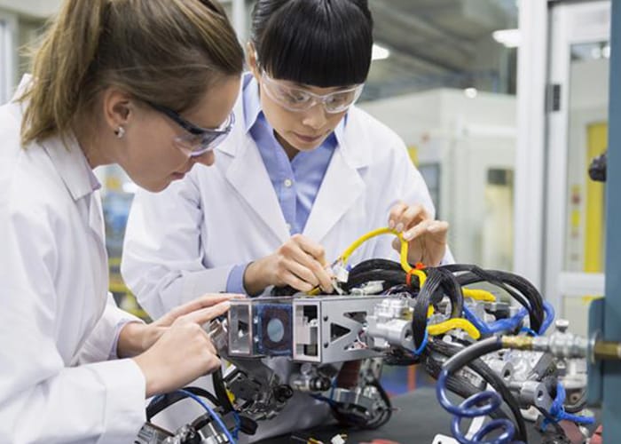 King’s College London – Pre-University Engineering Course