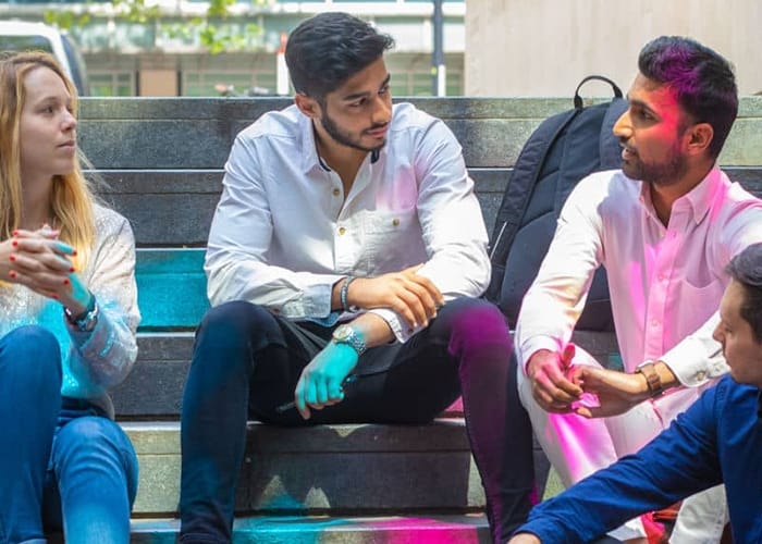 ondon Business School