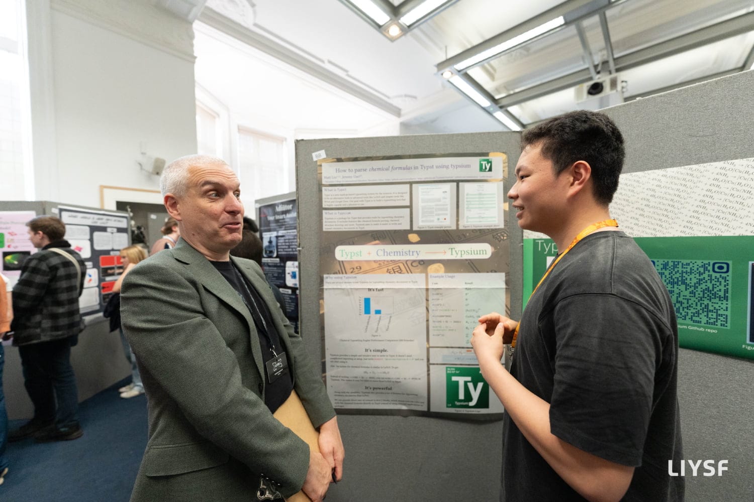 LIYSF participant explaining research project to mentor during the 66th Science Bazaar 2025